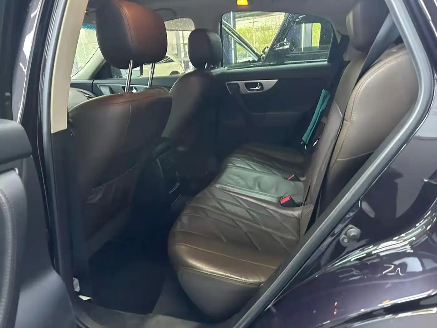 Infiniti QX70 2013 3.7L Standard Edition — миниатюра 7