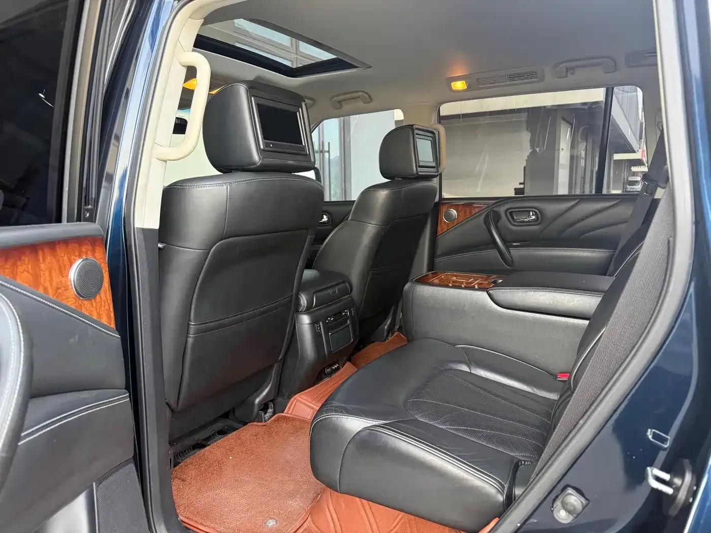 Infiniti QX80 2016 5.6L 4WD — миниатюра 6