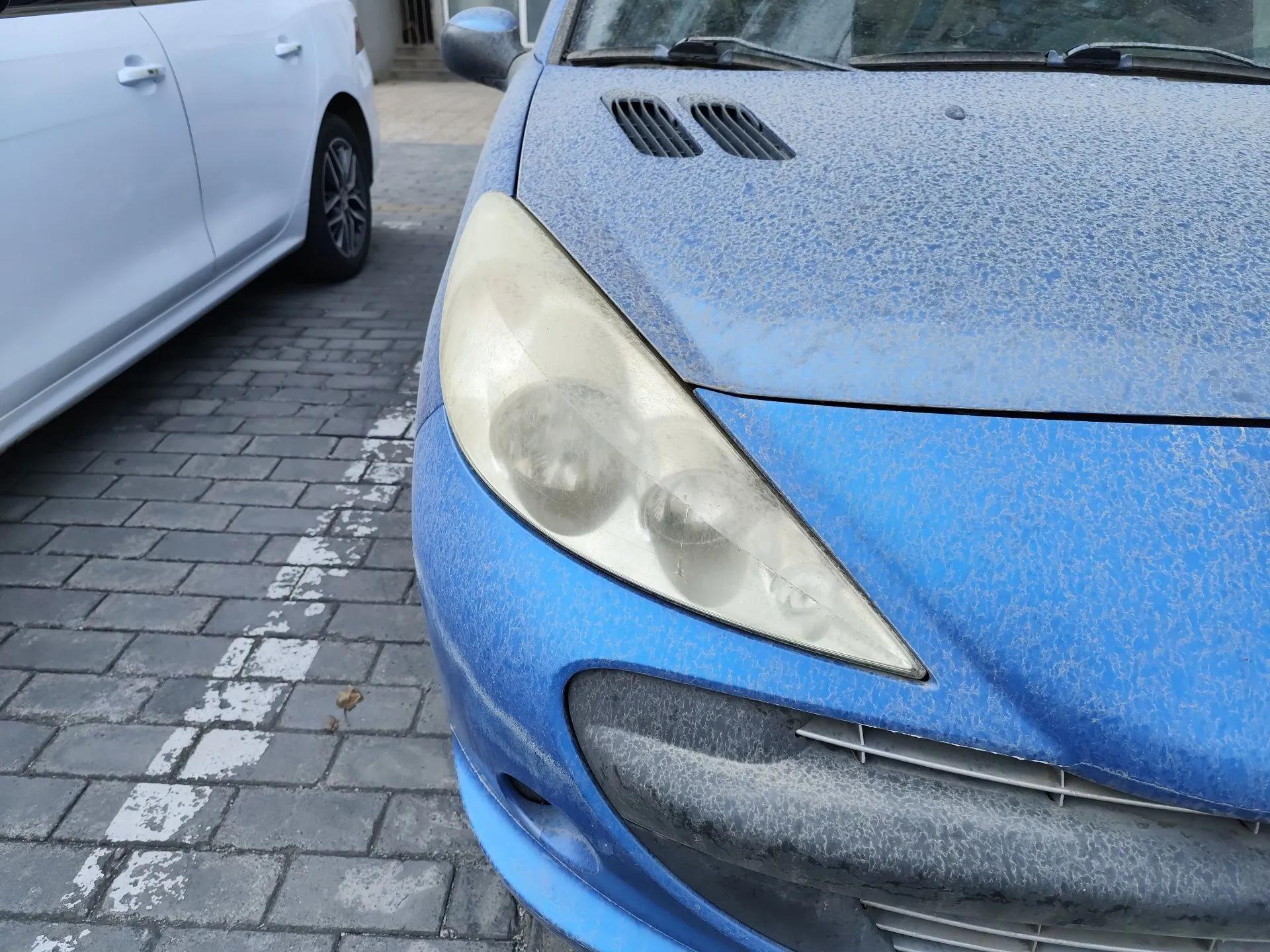 Peugeot 207 2010 Sedan 1.4L Manual Yule Edition — миниатюра 7