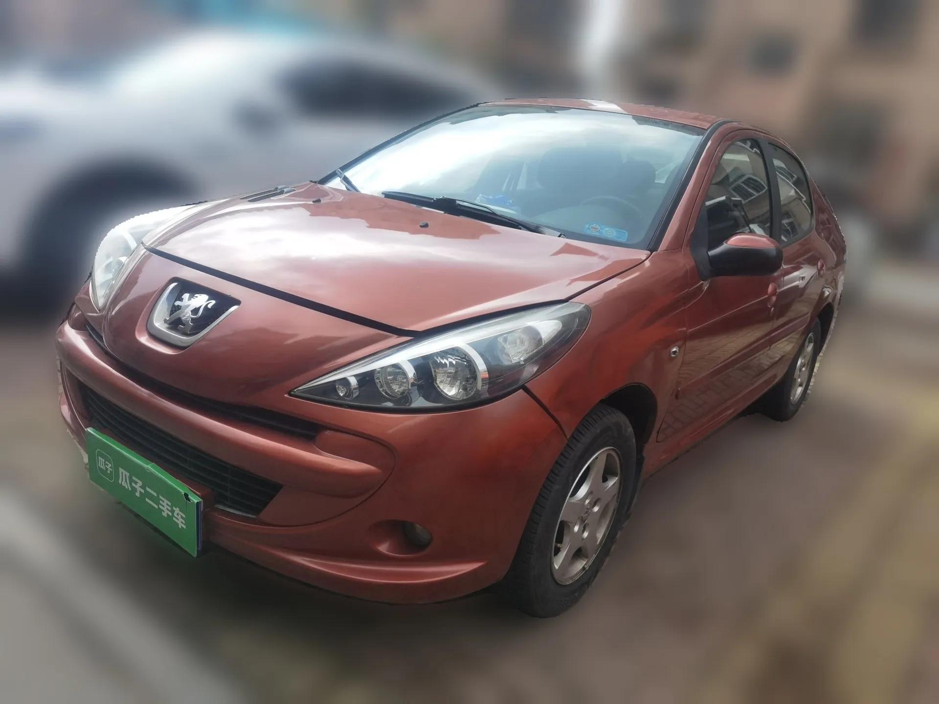 Peugeot 207 2011 Sedan 1.4L Manual Yule Edition — миниатюра 1