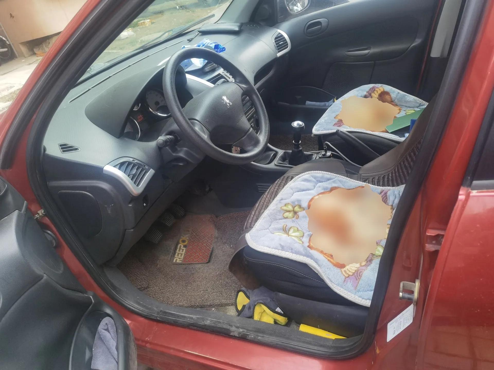Peugeot 207 2011 Sedan 1.4L Manual Yule Edition — миниатюра 16