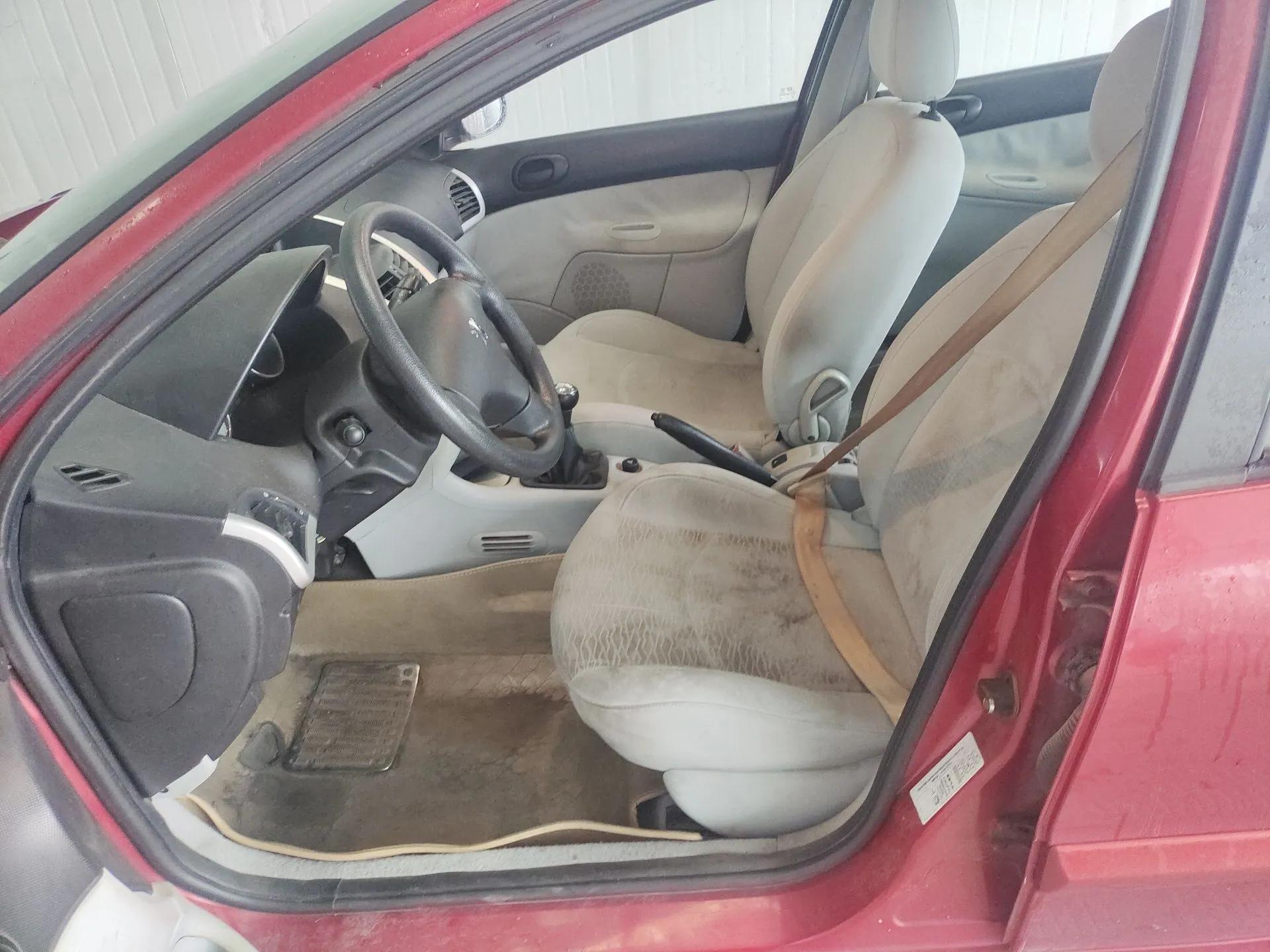 Peugeot 207 2011 Hatchback 1.4L Manual Yule Edition — миниатюра 18