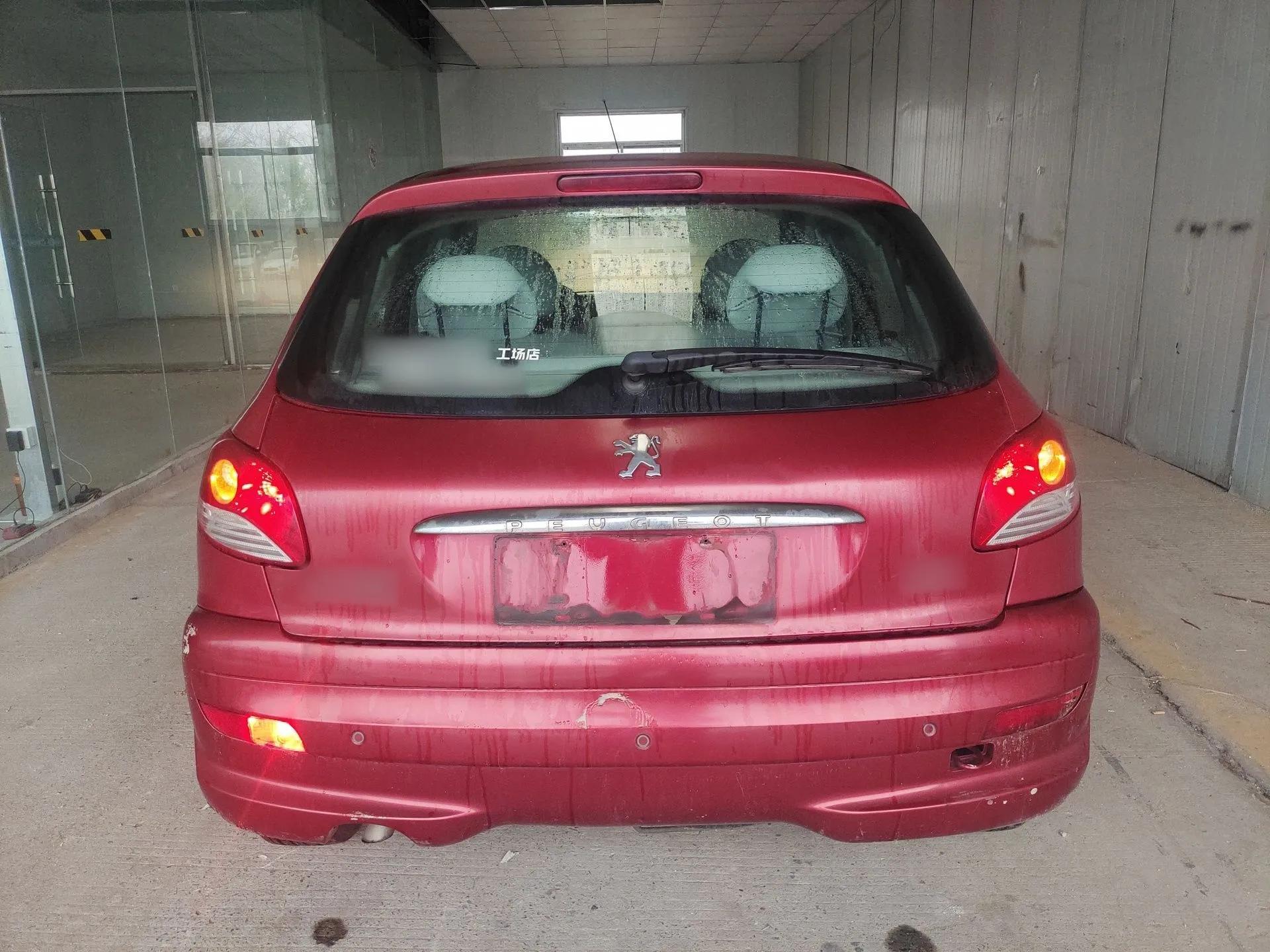 Peugeot 207 2011 Hatchback 1.4L Manual Yule Edition — миниатюра 5