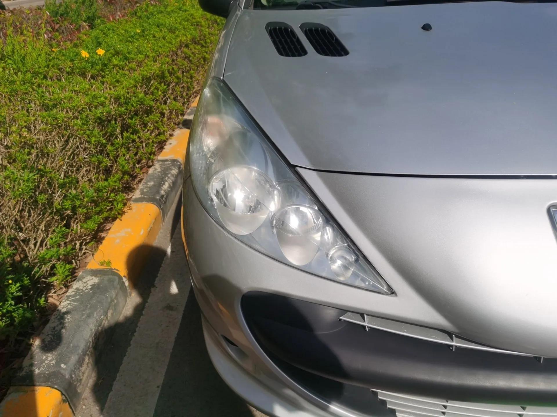 Peugeot 207 2010 Hatchback 1.4L Manual Yule Edition — миниатюра 7