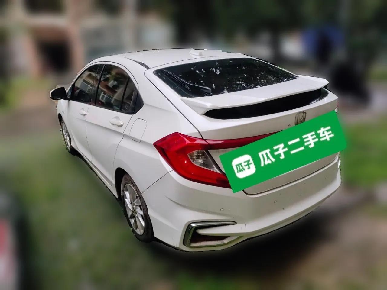 Honda Gienia 2017 1.5L CVT Classic Edition — миниатюра 4