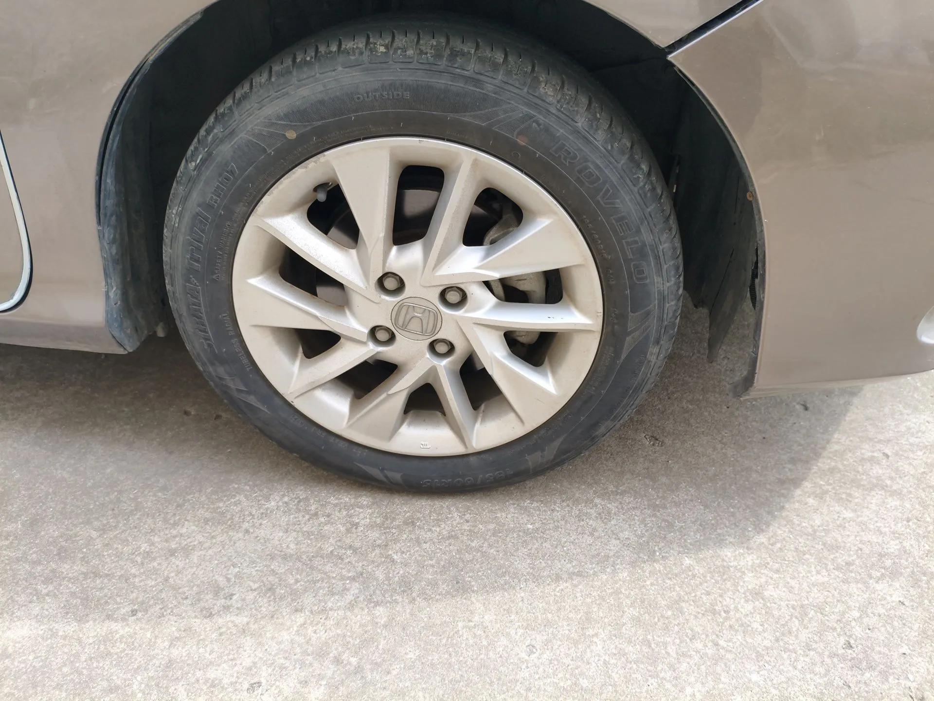 Honda Gienia 2017 1.5L CVT Comfort Version — миниатюра 8
