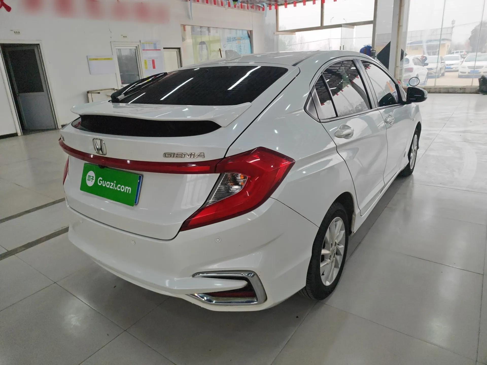 Honda Gienia 2017 1.5L CVT Classic Edition — миниатюра 6