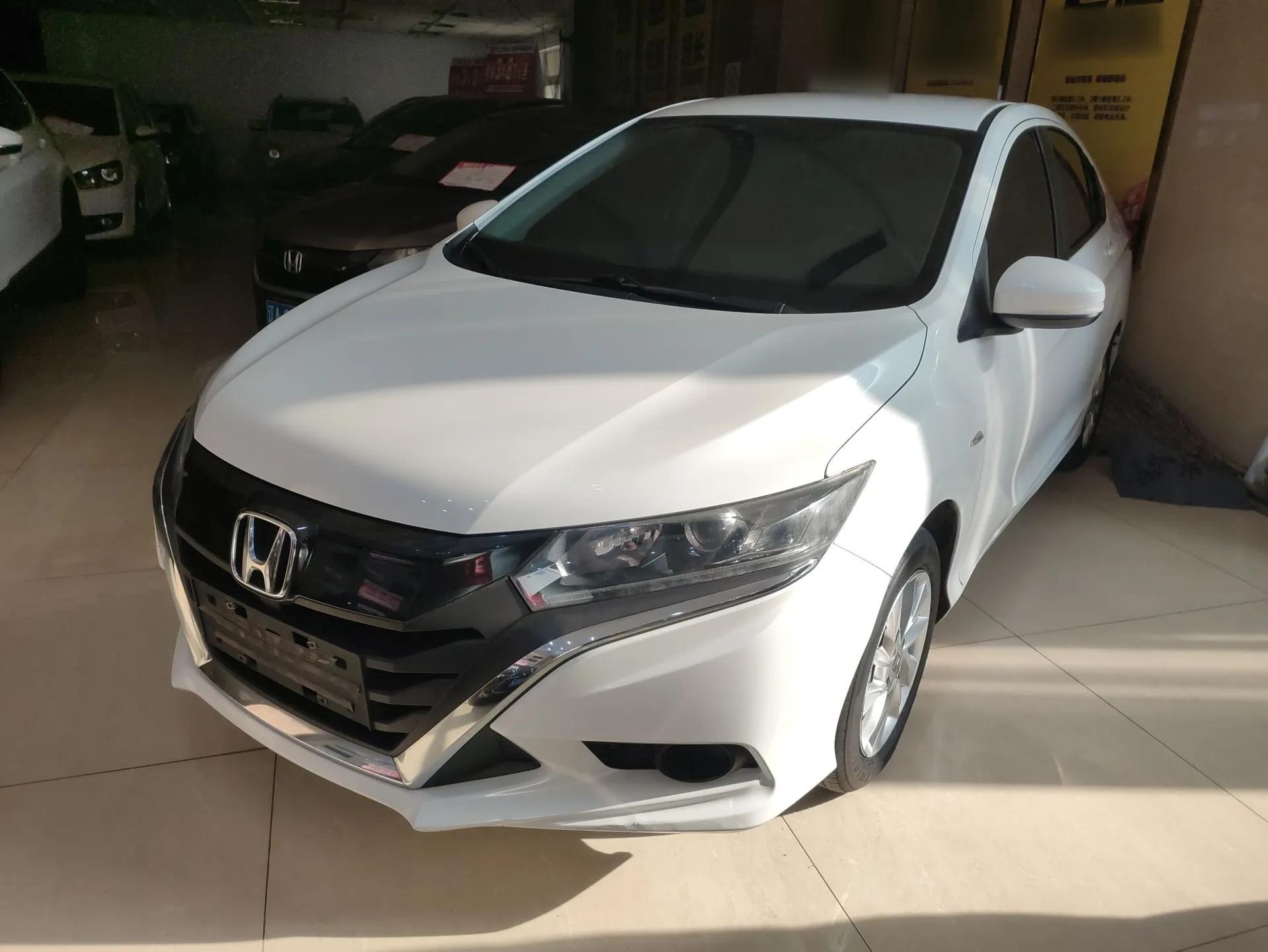 Honda Gienia 2017 1.5L CVT Classic Edition — миниатюра 1