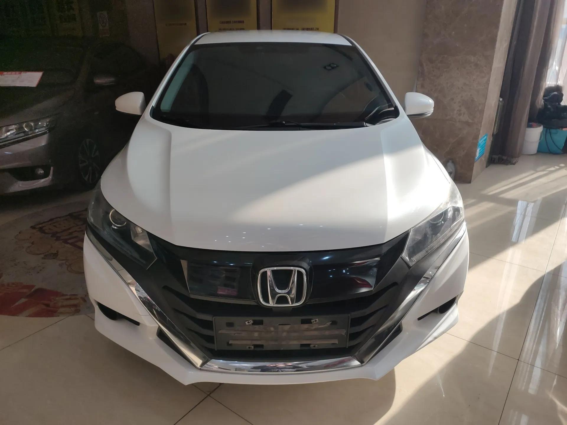 Honda Gienia 2017 1.5L CVT Classic Edition — миниатюра 2