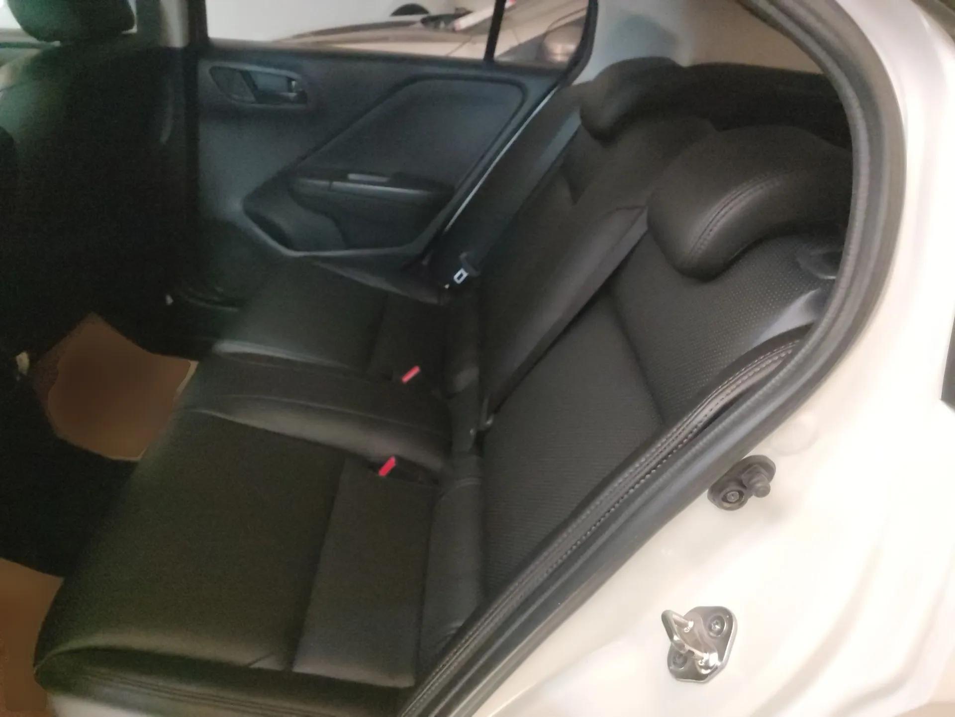 Honda Gienia 2017 1.5L CVT Classic Edition — миниатюра 20