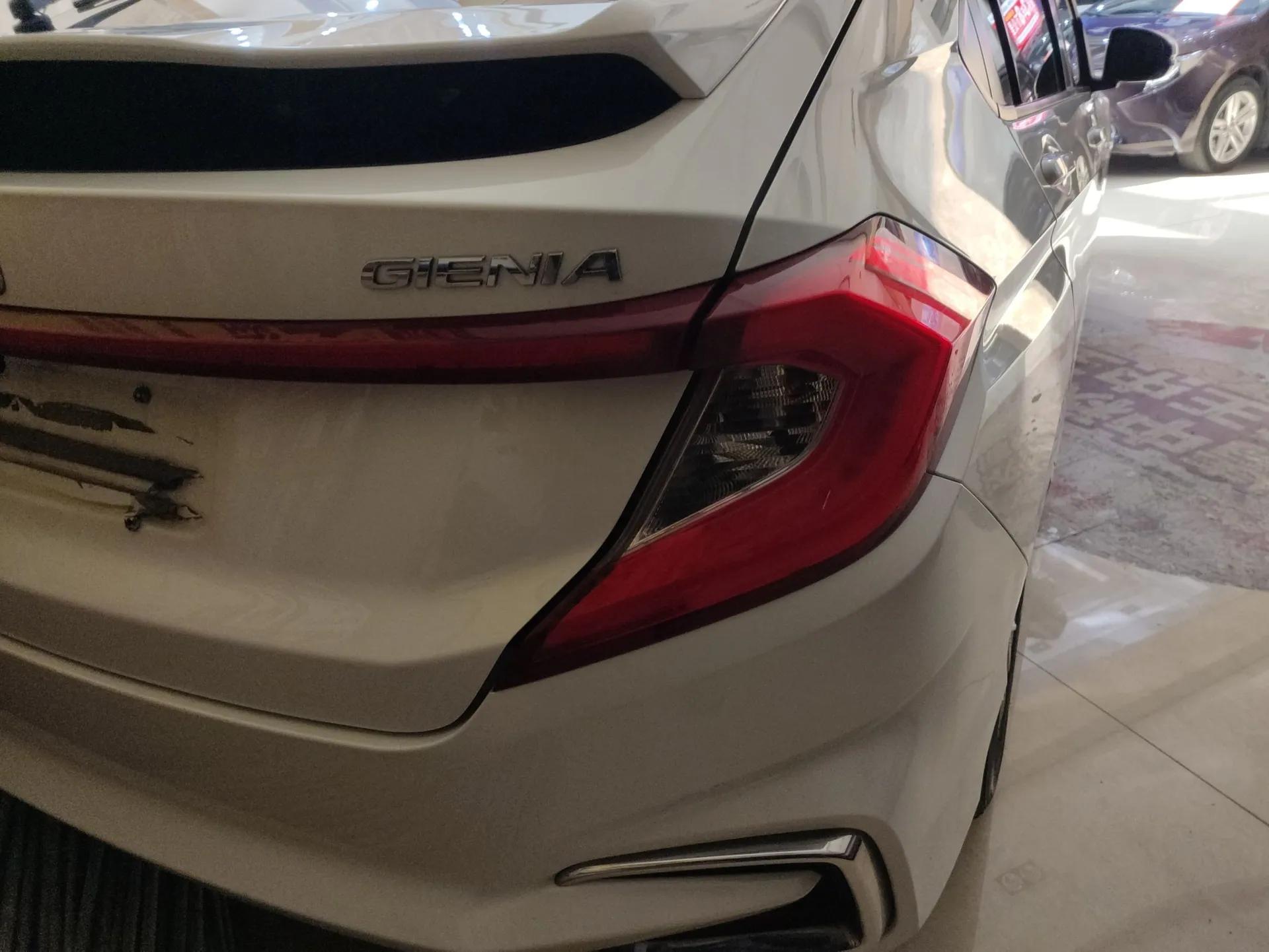 Honda Gienia 2017 1.5L CVT Classic Edition — миниатюра 7