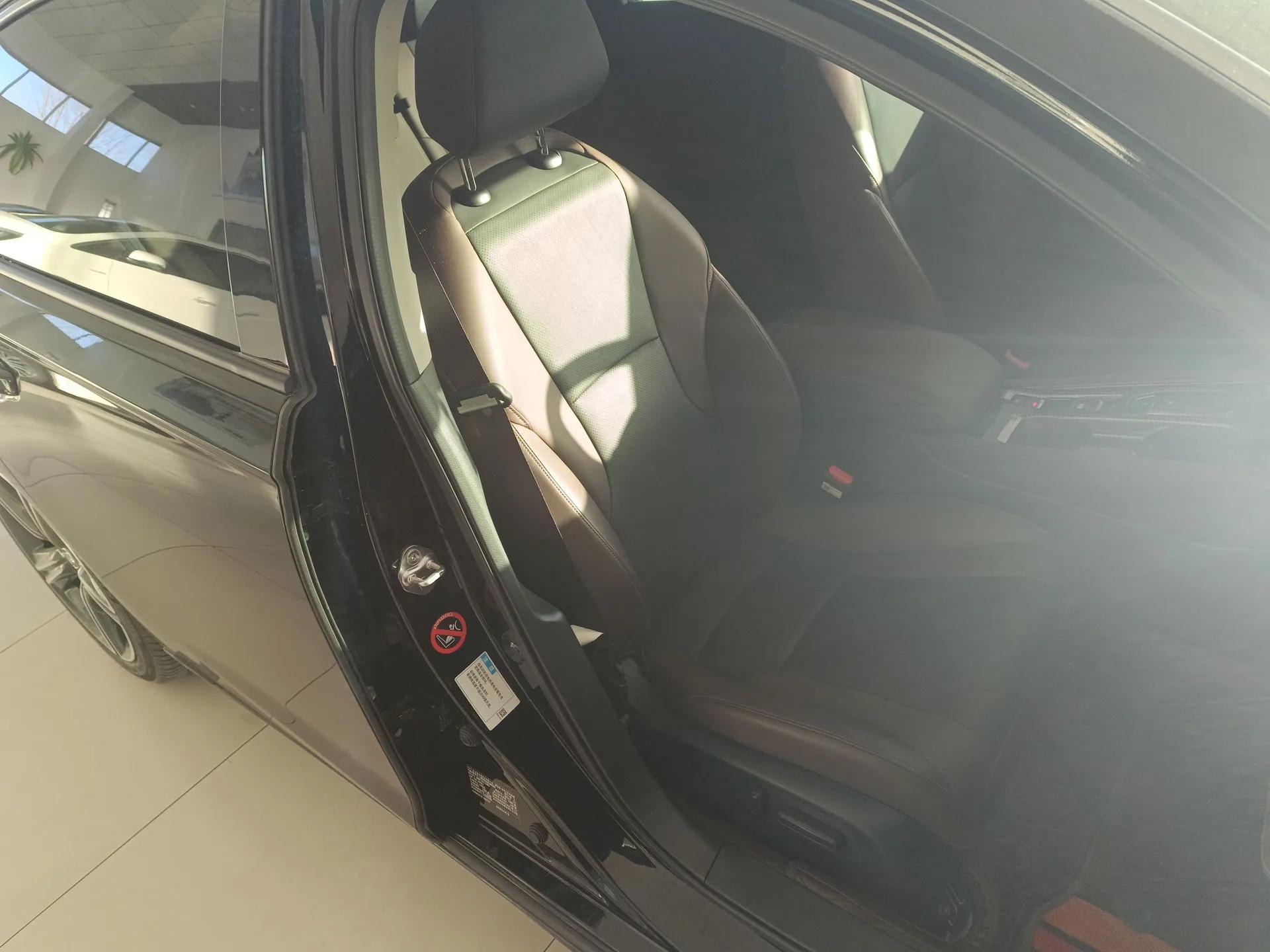 Honda Inspire New Energy 2023 ePHEV Prestige Edition — миниатюра 23
