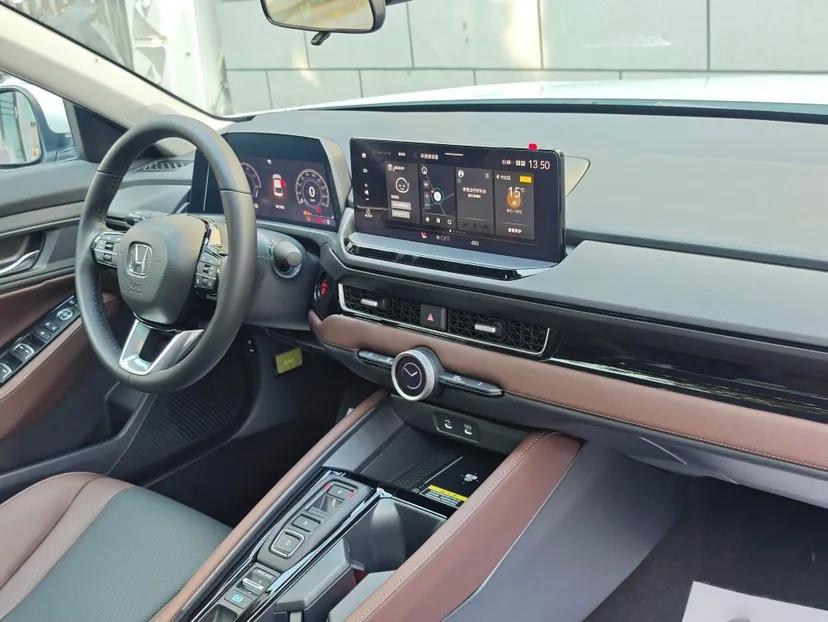 Honda Inspire New Energy 2023 ePHEV Prestige Edition — миниатюра 19