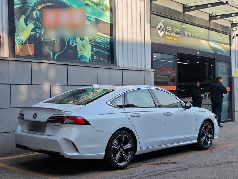 Honda Inspire New Energy 2023 ePHEV Prestige Edition — миниатюра 3