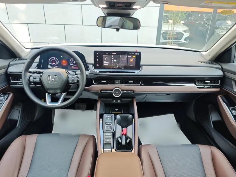 Honda Inspire New Energy 2023 ePHEV Prestige Edition — миниатюра 21