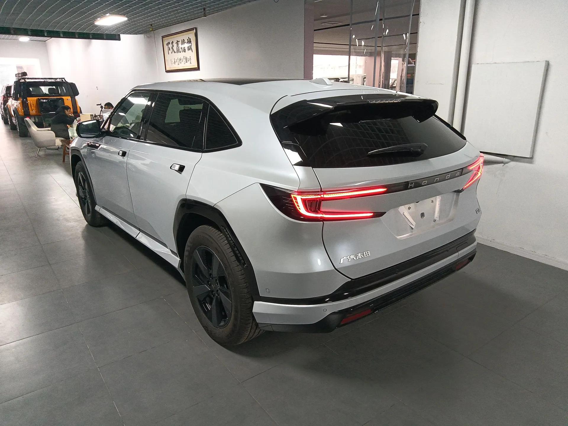 Honda P7 2025 Rear-Drive Long-Range Pro — миниатюра 4