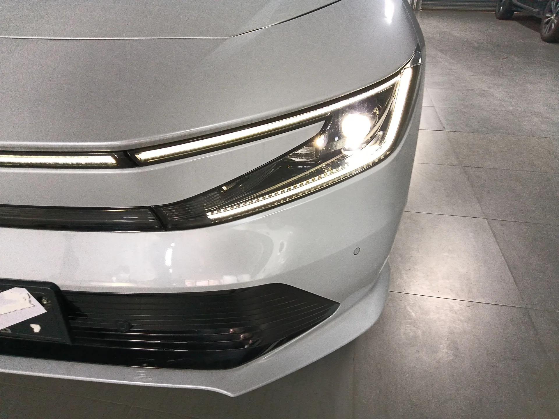 Honda P7 2025 Rear-Drive Long-Range Pro — миниатюра 9
