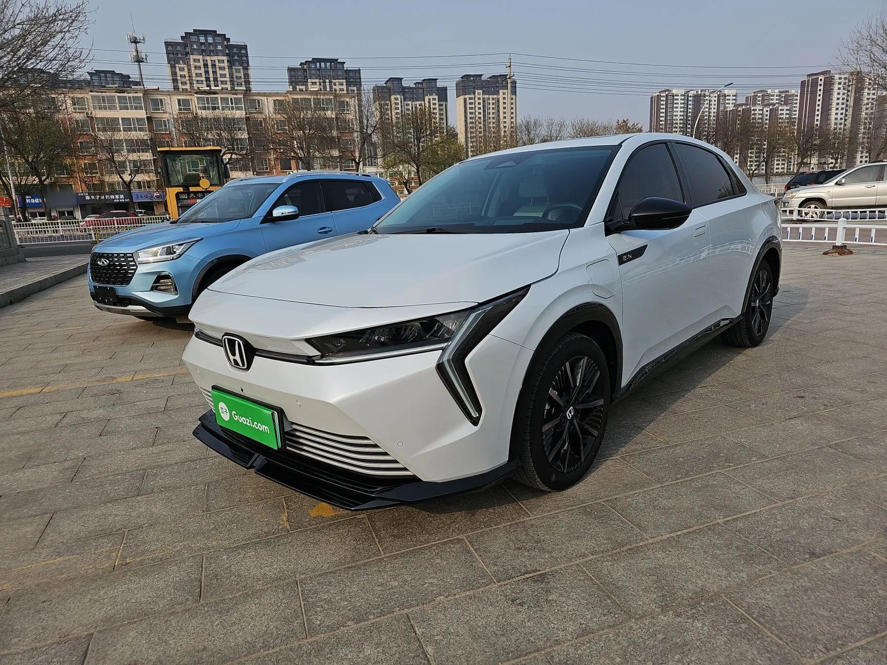 Honda e:NS2 2024 Ignite Edition — миниатюра 1