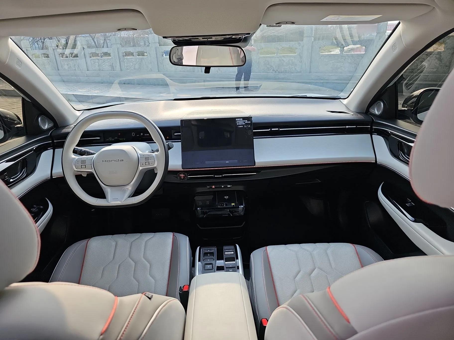 Honda e:NS2 2024 Ignite Edition — миниатюра 11