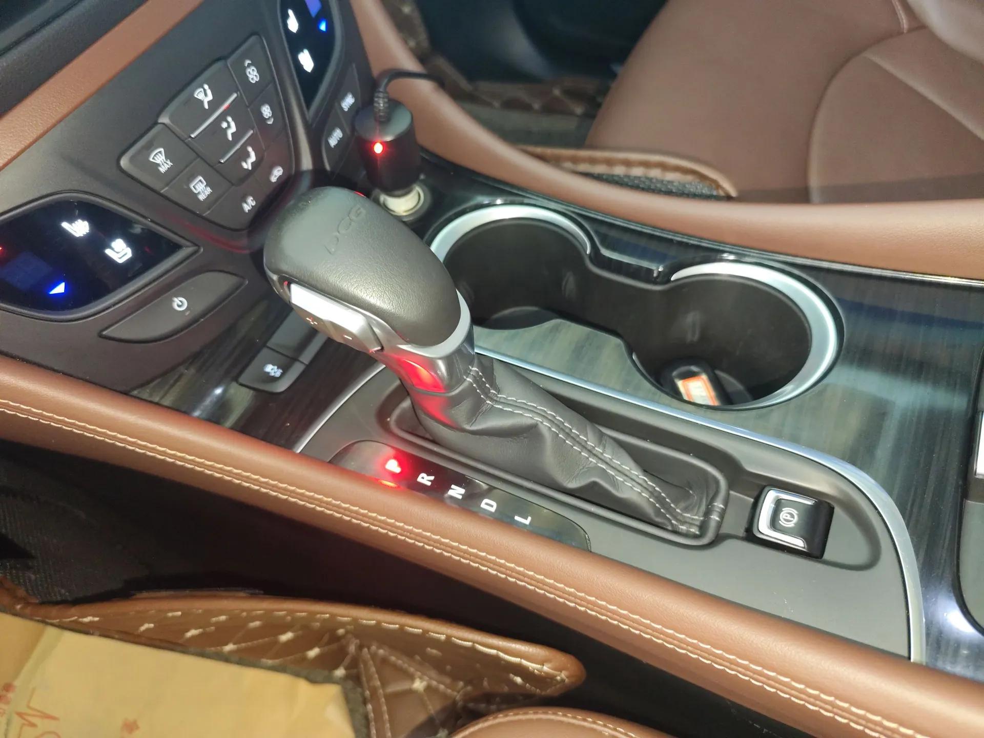 Buick Envision 2020 20T Two-Wheel Drive Luxury Model — миниатюра 16