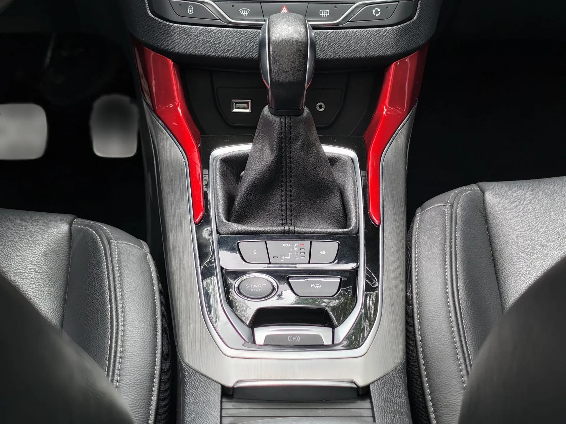 Peugeot 308S 2015 1.6T Automatic Ruichi Edition — миниатюра 13