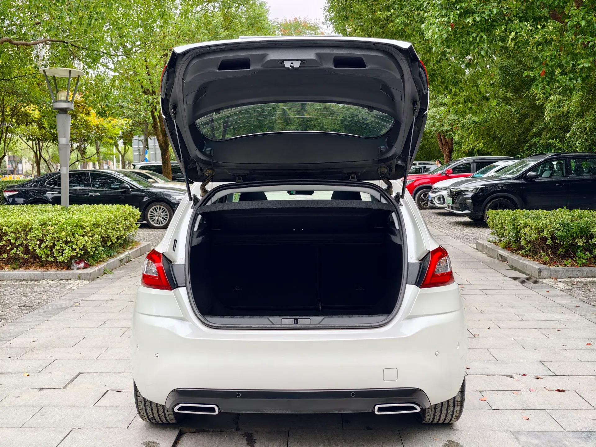 Peugeot 308S 2015 1.6T Automatic Ruichi Edition — миниатюра 16