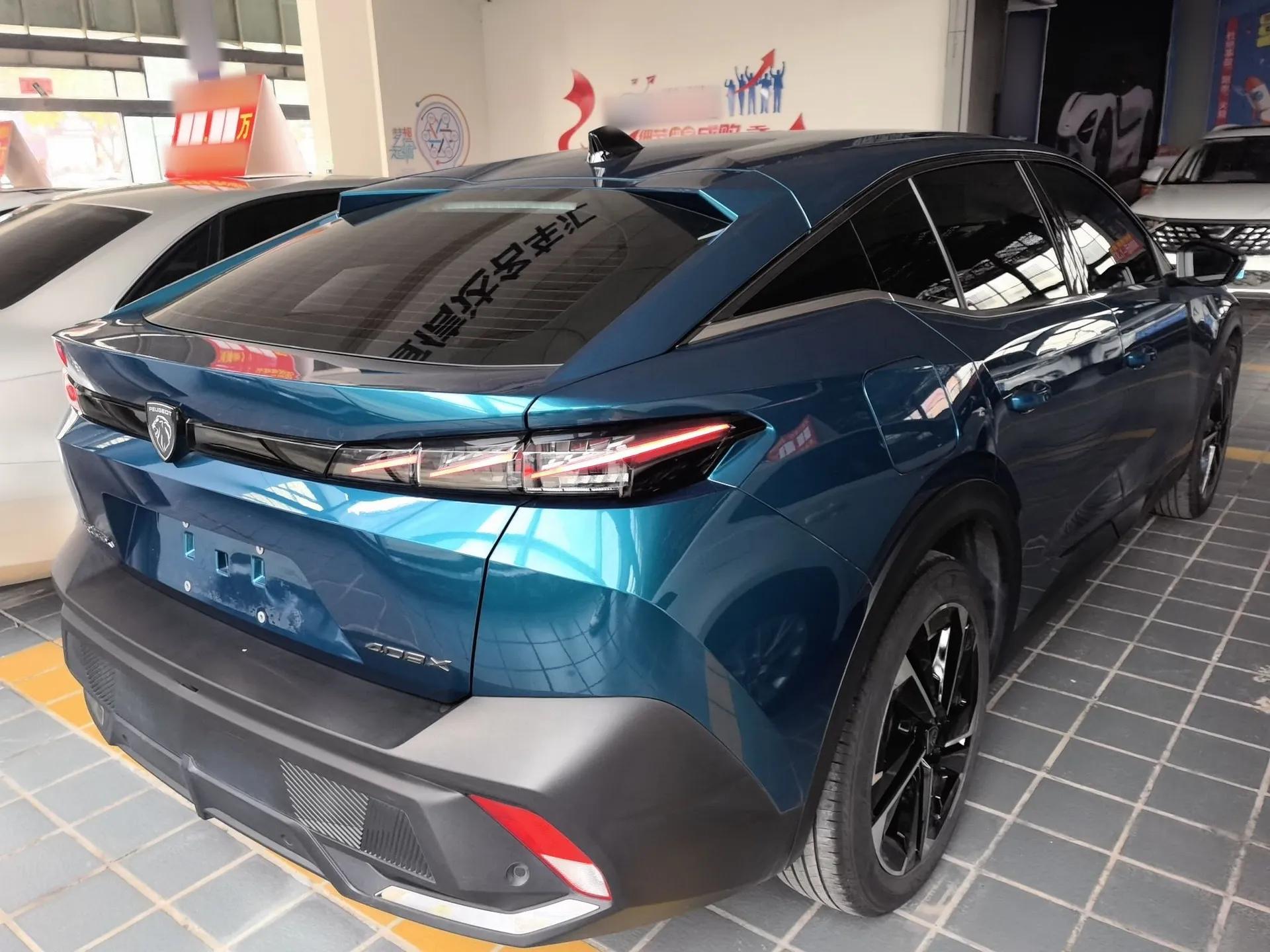 Peugeot 408X 2023 Charm Version — миниатюра 4