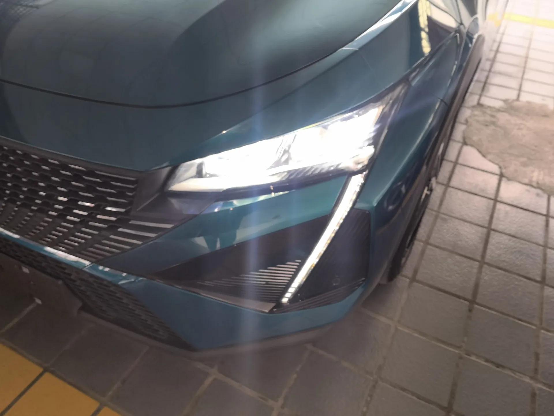 Peugeot 408X 2023 Charm Version — миниатюра 5