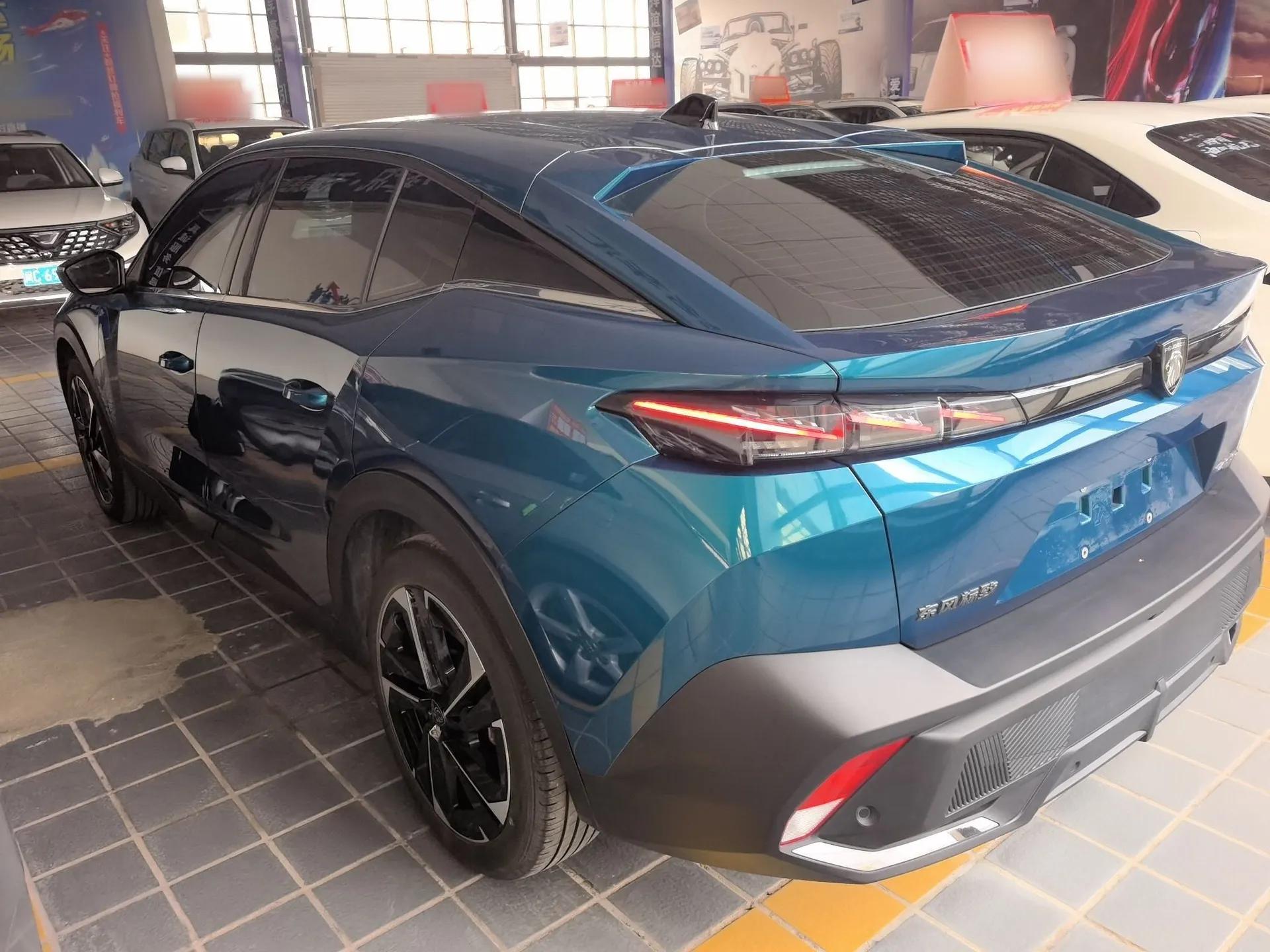 Peugeot 408X 2023 Charm Version — миниатюра 7