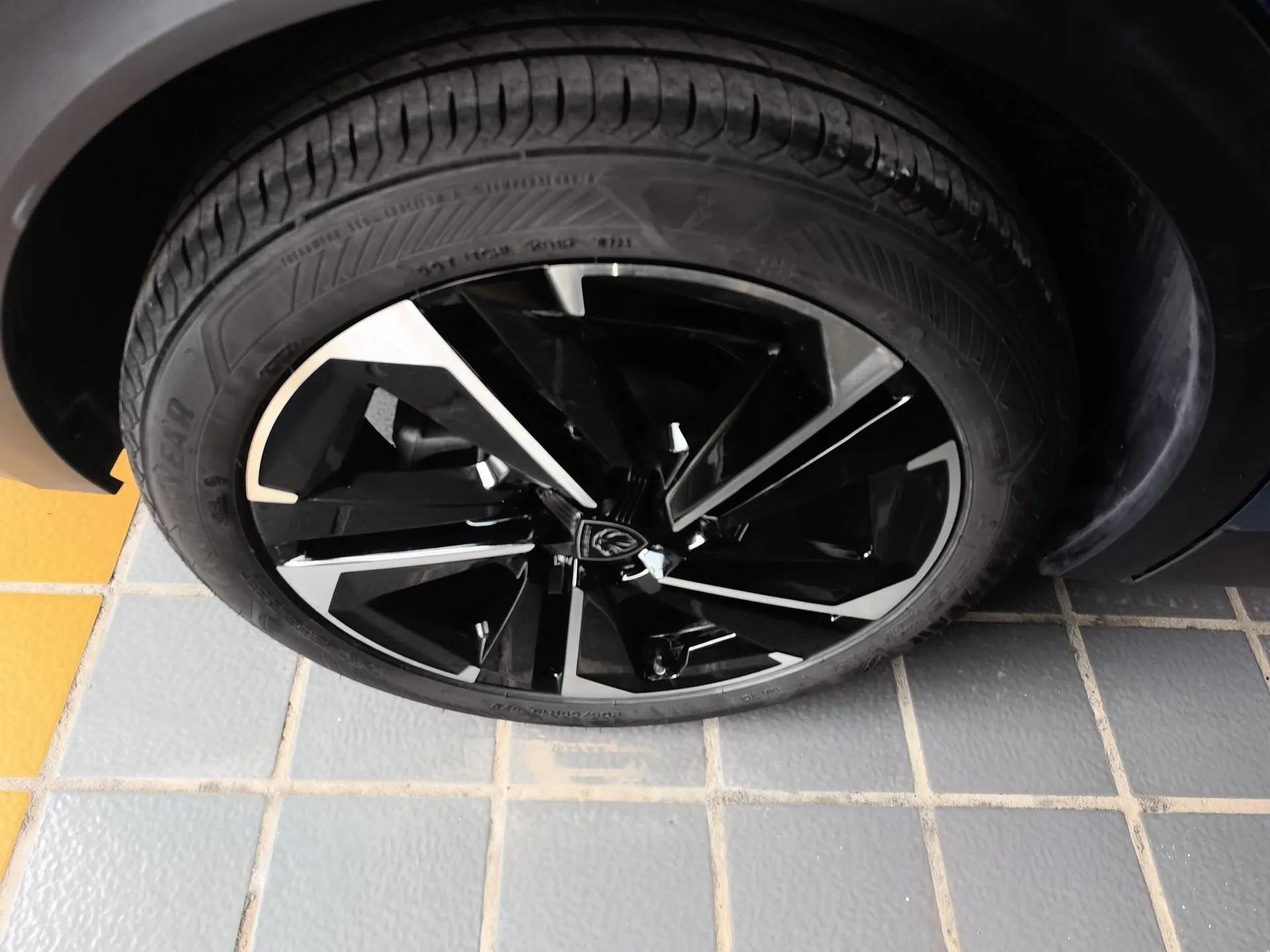 Peugeot 408X 2023 Charm Version — миниатюра 10
