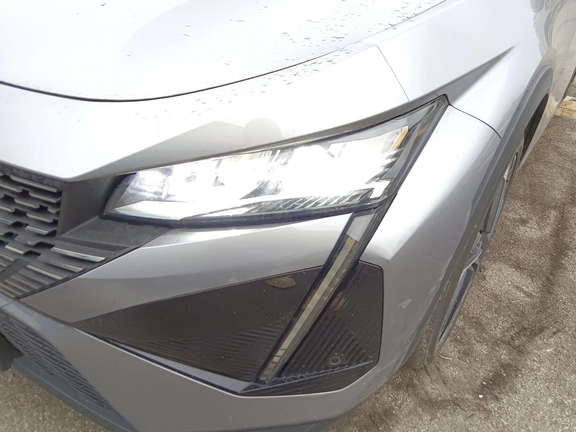 Peugeot 408X 2023 Charm Version — миниатюра 5