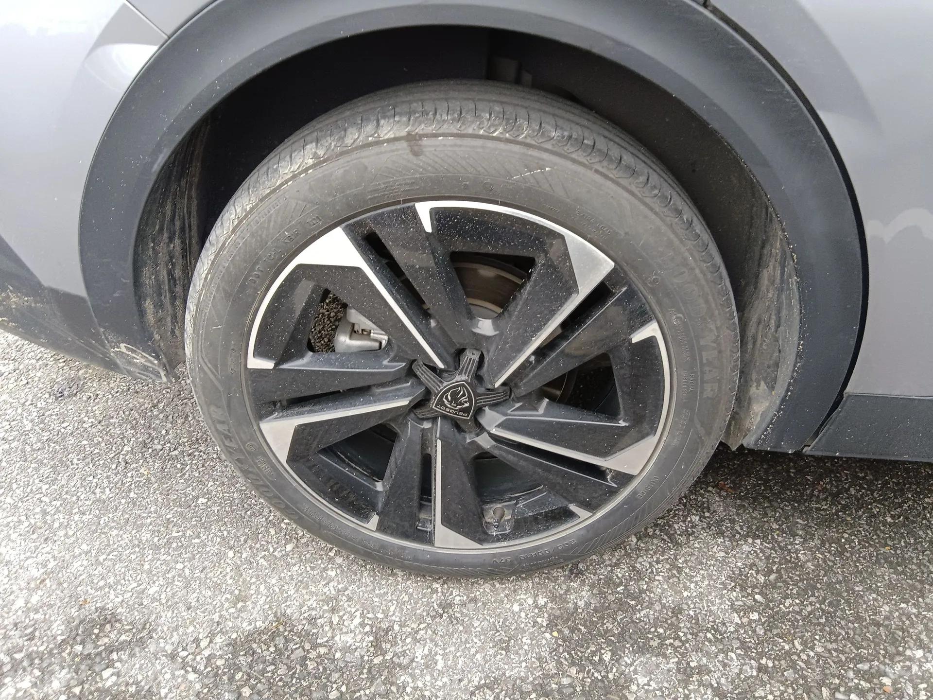 Peugeot 408X 2023 Charm Version — миниатюра 10
