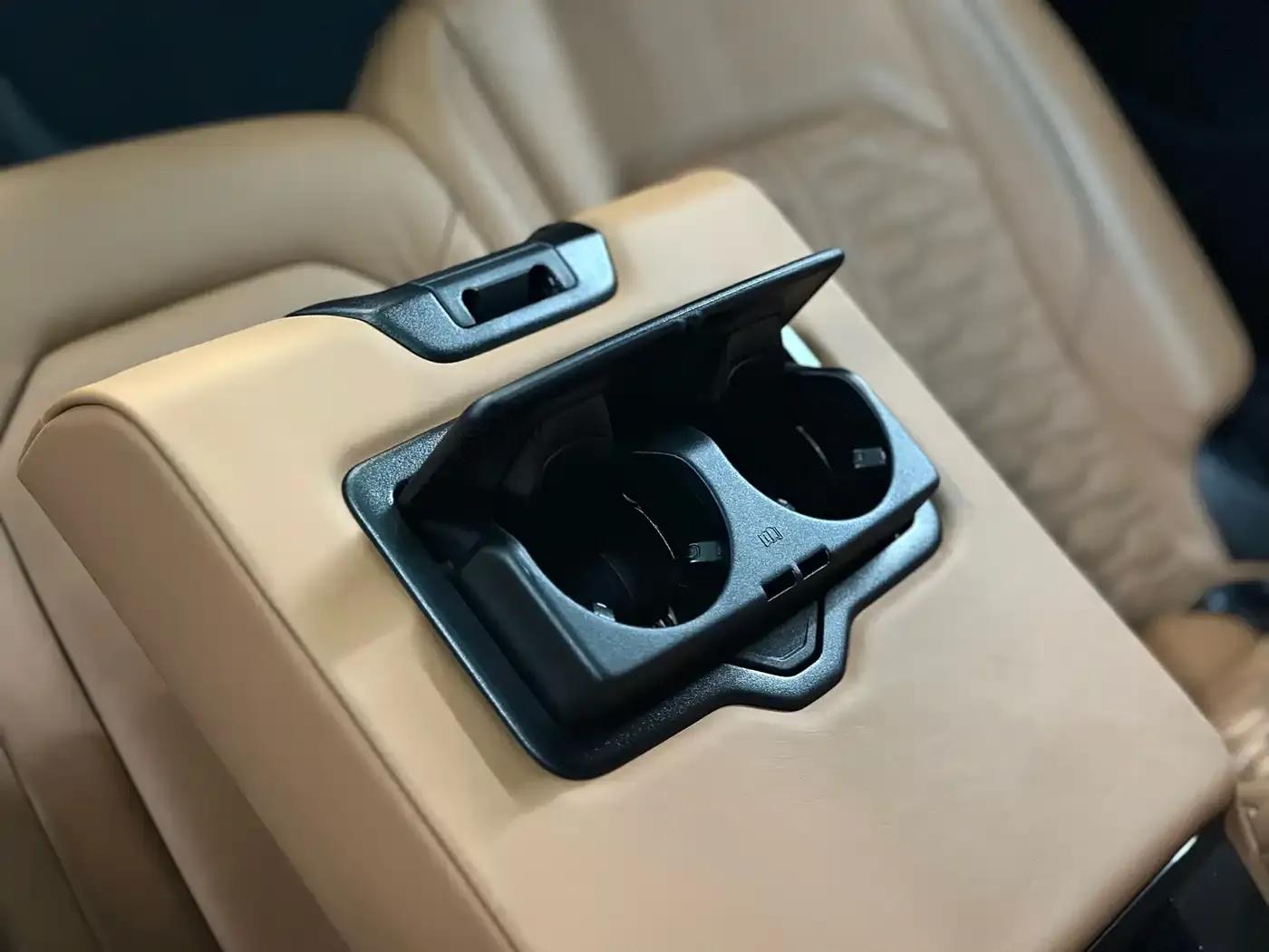 Audi RS Q8 2021 RS Q8 4.0T Premium Edition — миниатюра 19