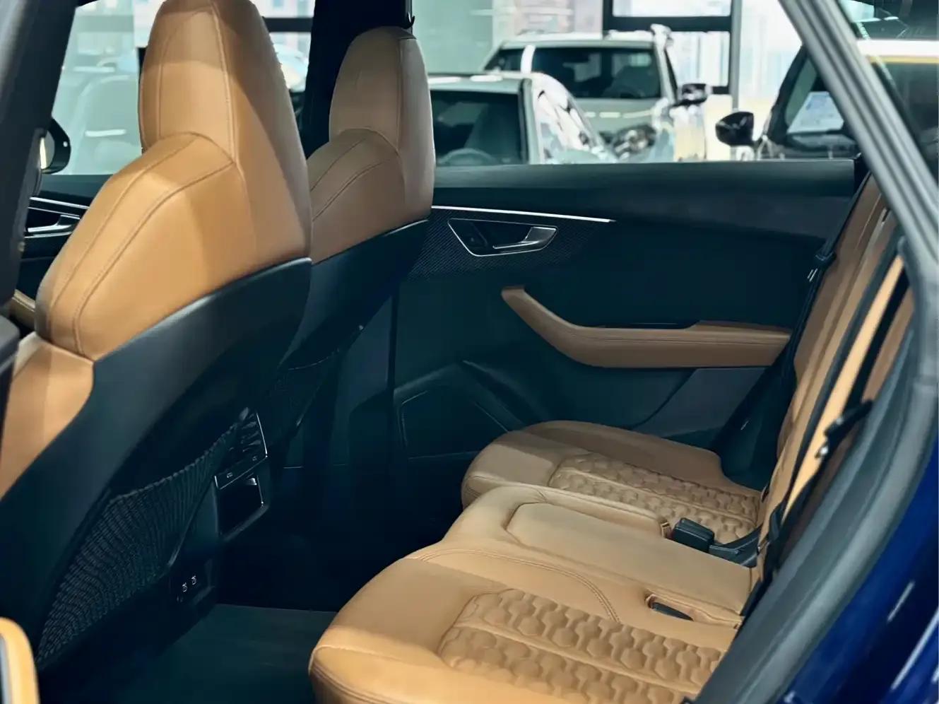 Audi RS Q8 2021 RS Q8 4.0T Premium Edition — миниатюра 8