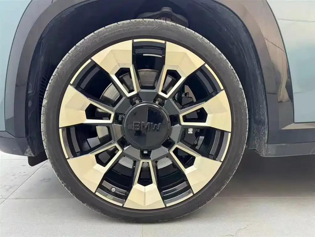 BMW XM 2023 Base Model — миниатюра 18