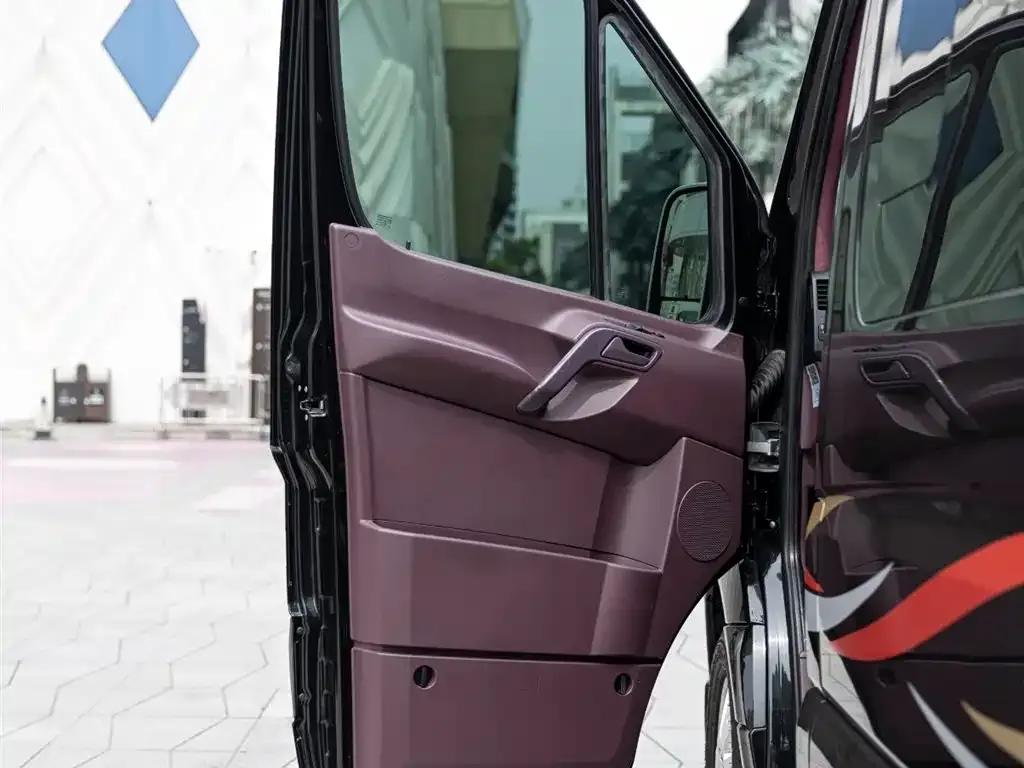 2017 Sprinter 3.5L Automatic — миниатюра 15