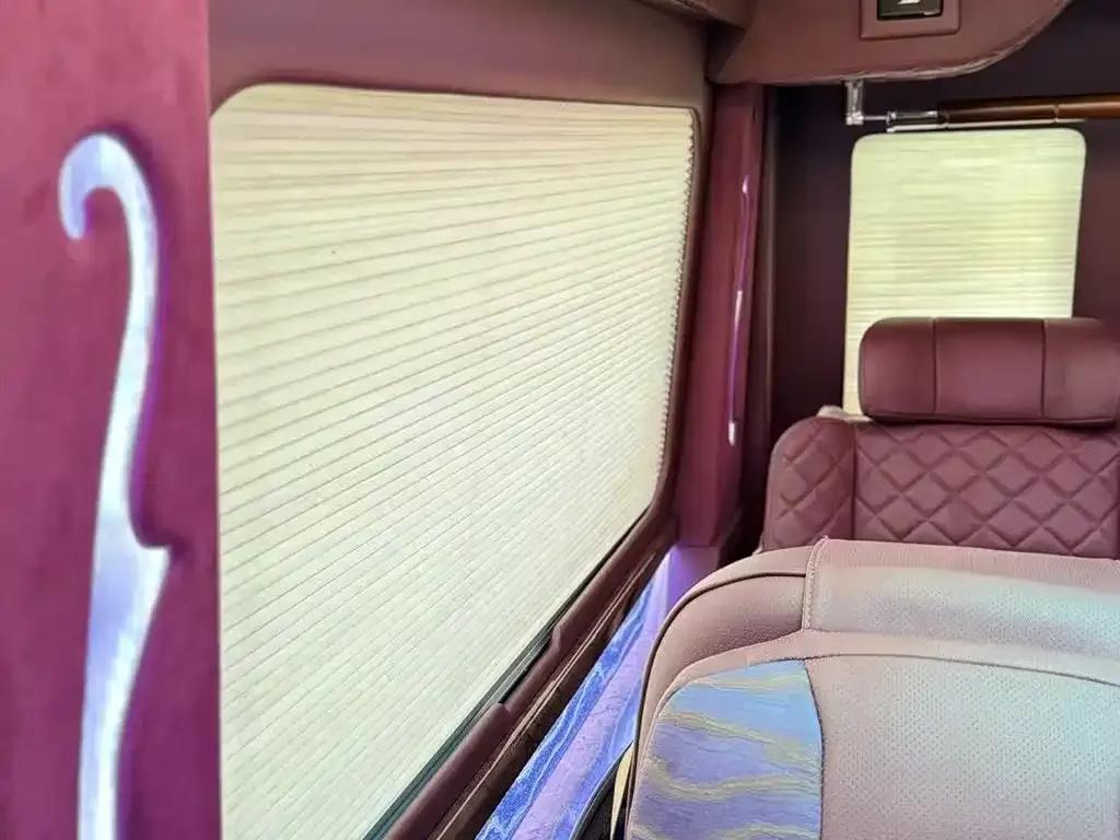 2017 Sprinter 3.5L Automatic — миниатюра 37