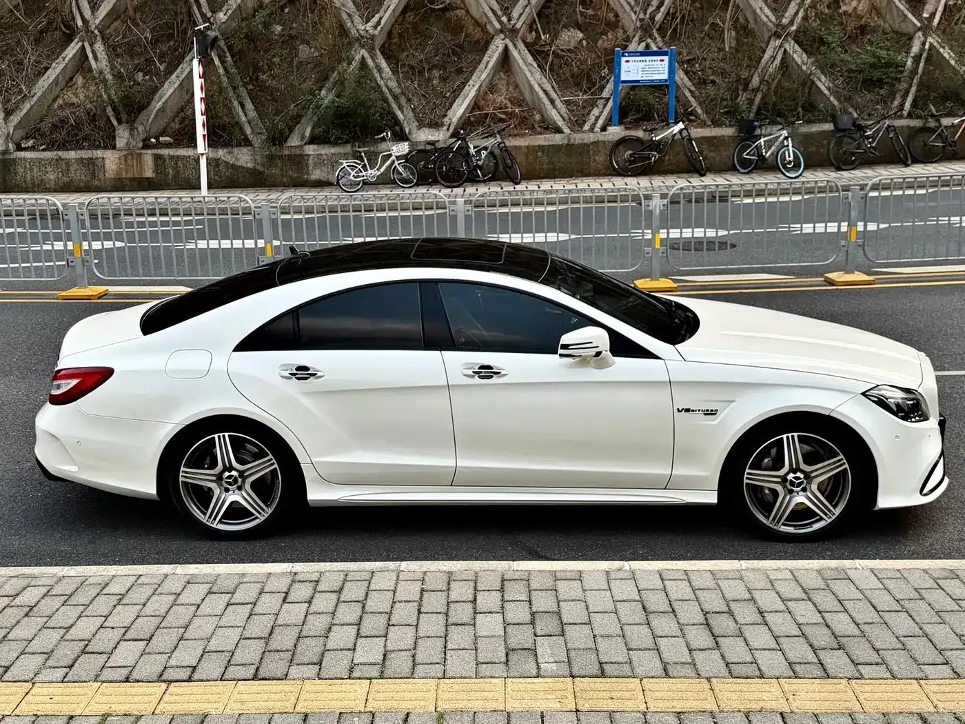 2015 Mercedes-Benz CLS AMG 63 4MATIC — миниатюра 4