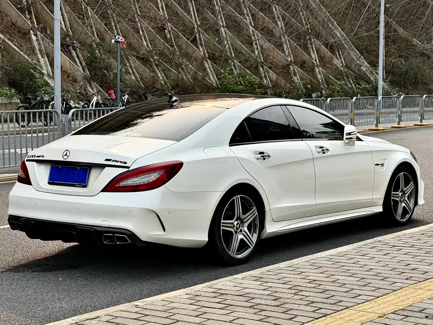 2015 Mercedes-Benz CLS AMG 63 4MATIC — миниатюра 5