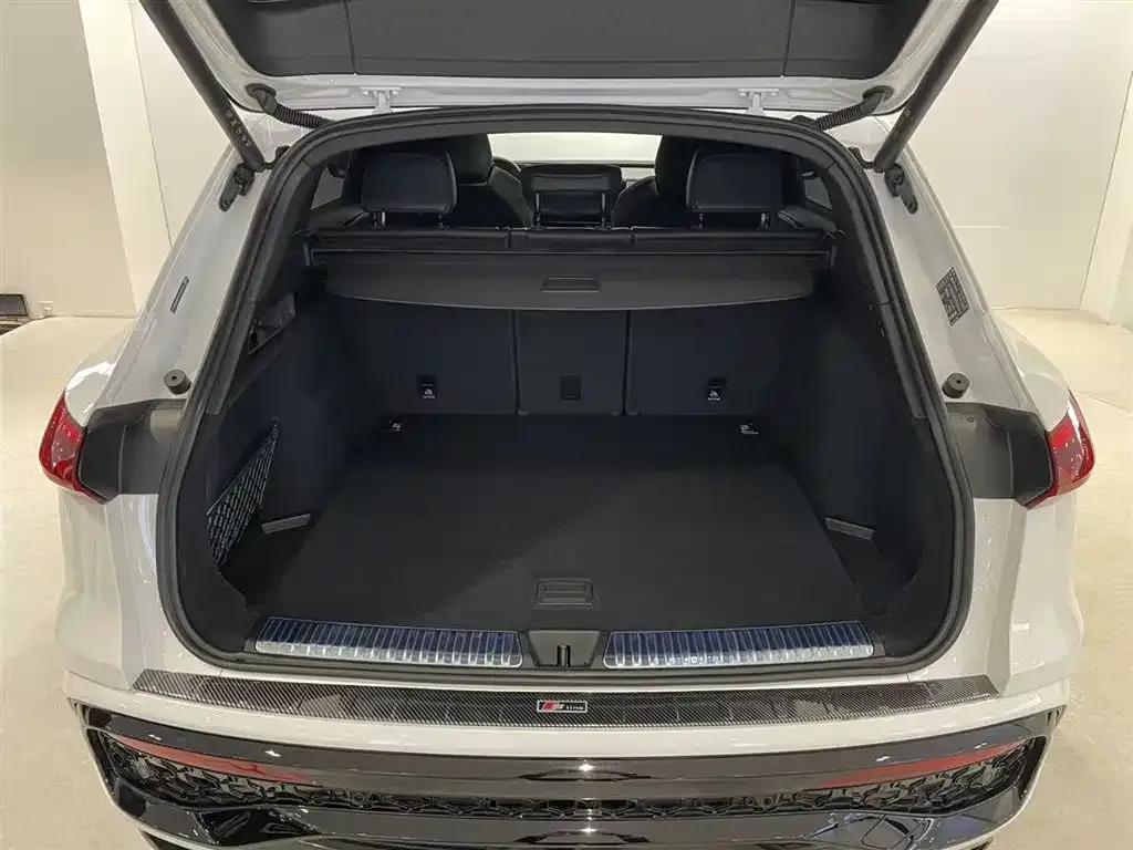 Audi Q5L 2026 2.0T Intelligent Hybrid Premium Edition — миниатюра 6