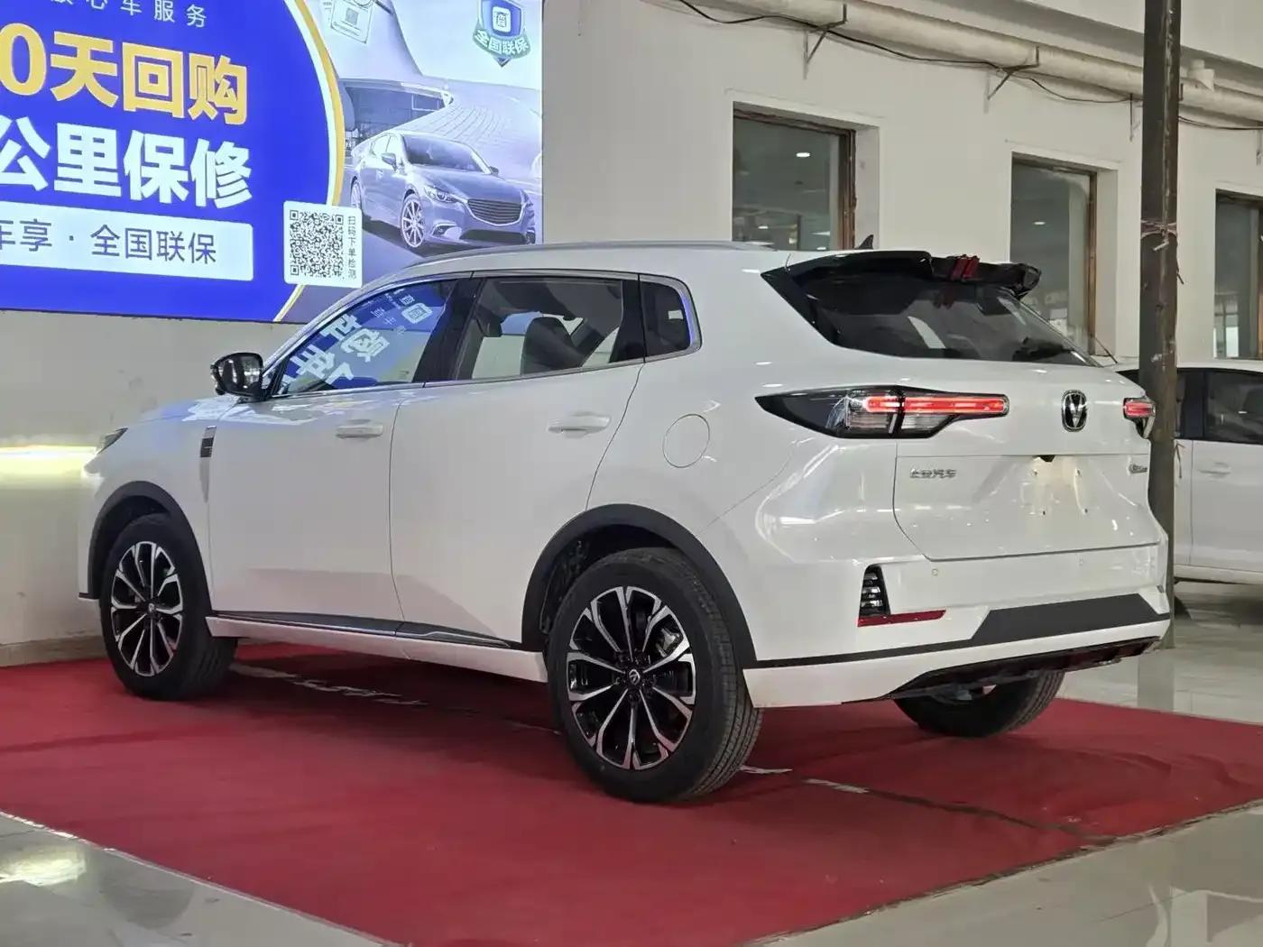 Changan CS55PLUS PHEV 2025 Smart New Blue Whale 125km Battleship Edition — миниатюра 4