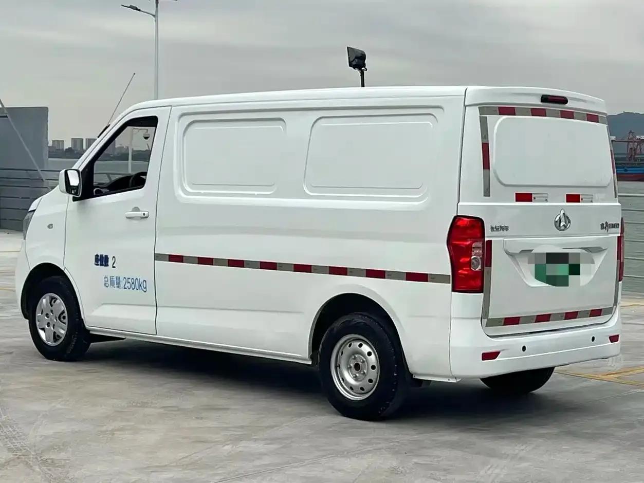 Changan Ruixing EM60 2023 Model EM60 II Hatchback 2-Seat Comfort Edition — миниатюра 4
