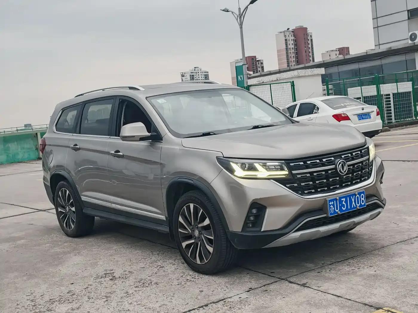 Fengxing T5L 2019 1.5T CVT Luxury 7-seater — миниатюра 3