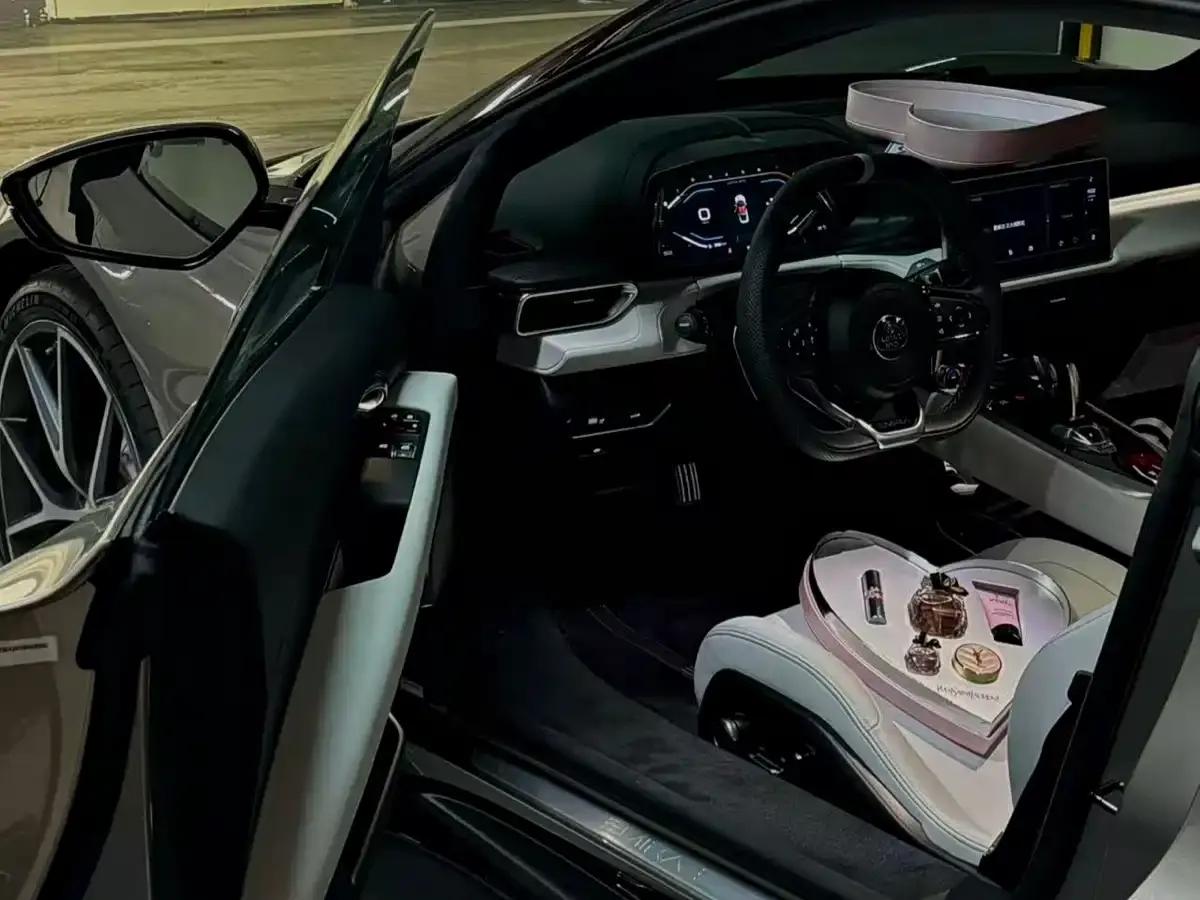 EMIRA 2021 2.0T DCT First Edition — миниатюра 5