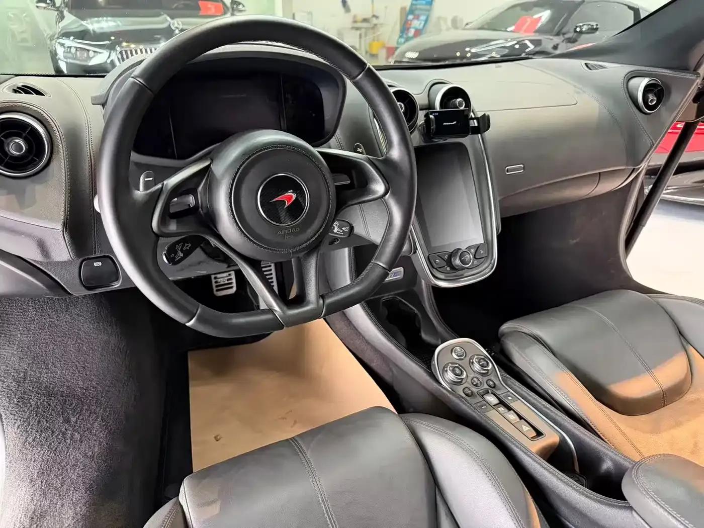 McLaren 540C 2015 3.8T Coupe — миниатюра 11