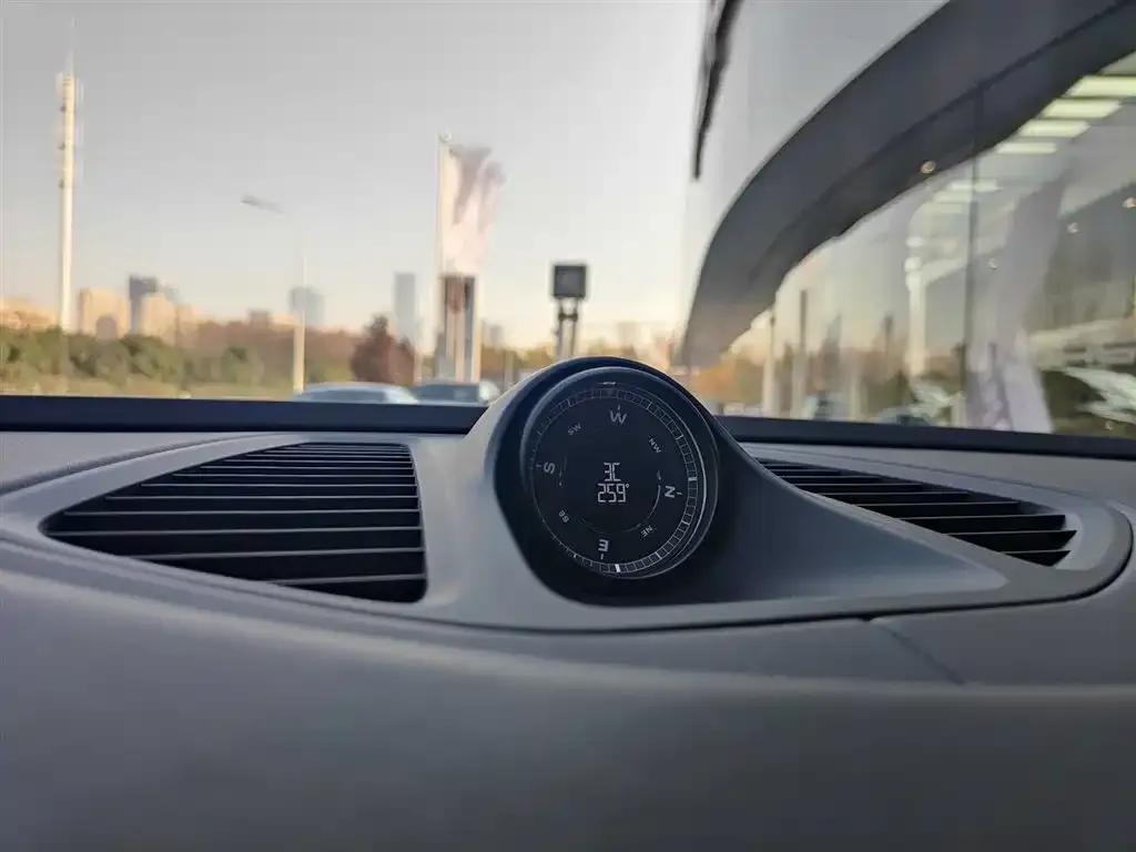 Macan 4 New Energy — миниатюра 14