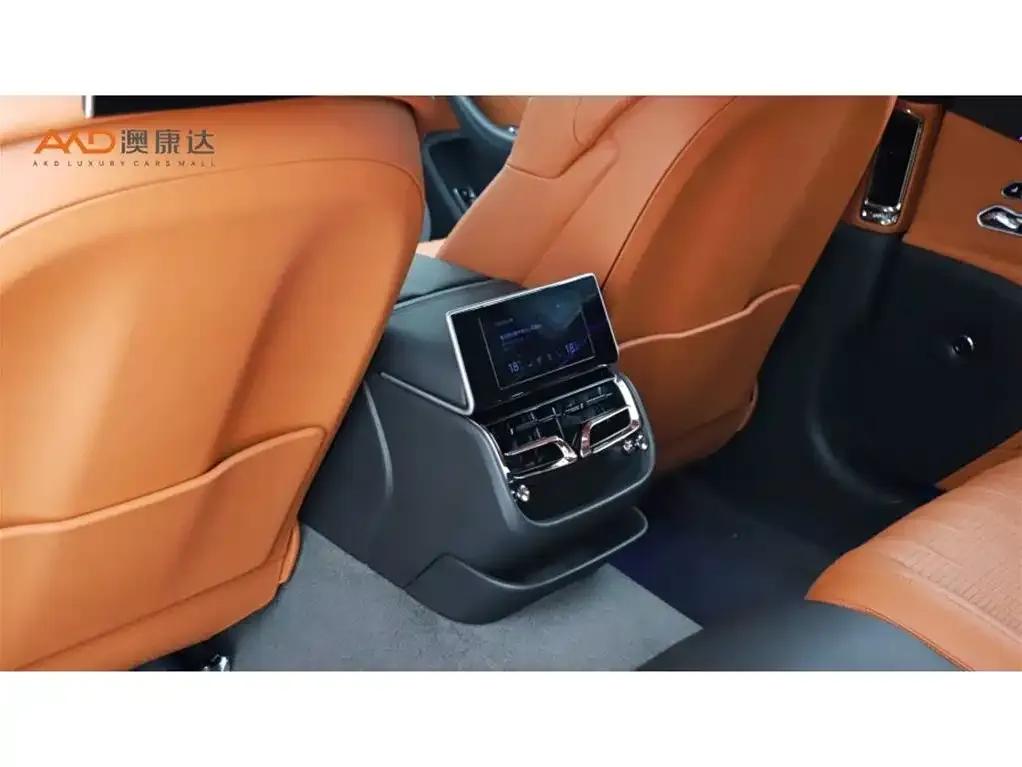 Bentley Flying Spur / 2.9T / 2022 / V6 Hybrid — миниатюра 9