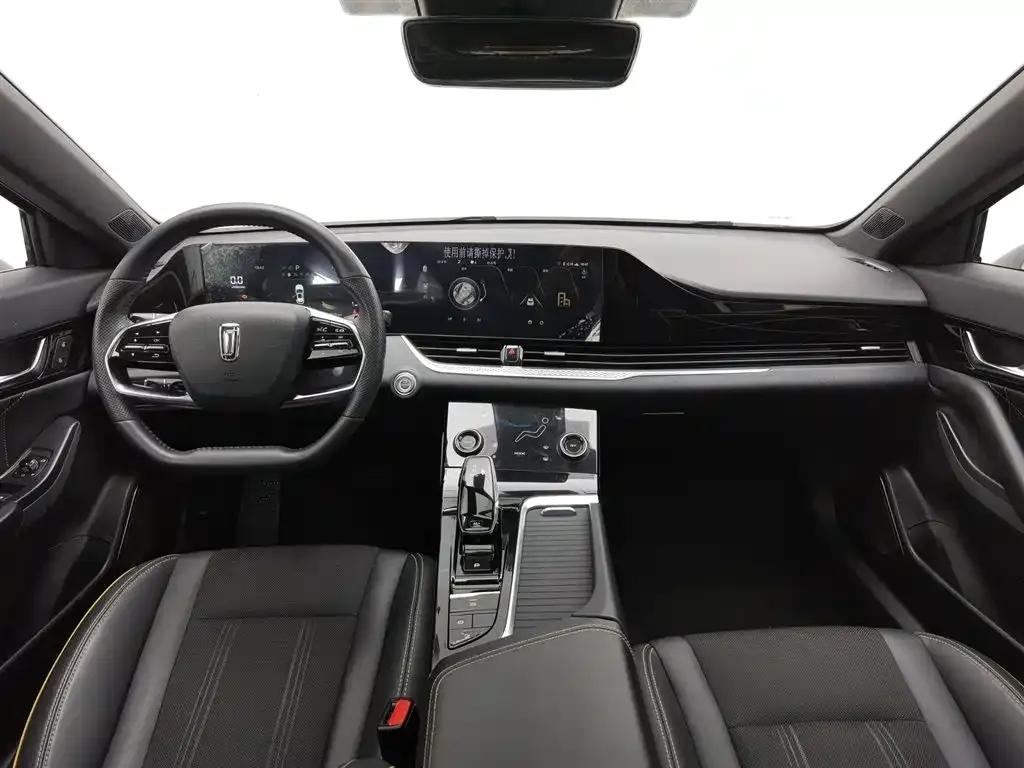Bestune B70S 2022 1.5T Smart and Trendy Commander — миниатюра 5