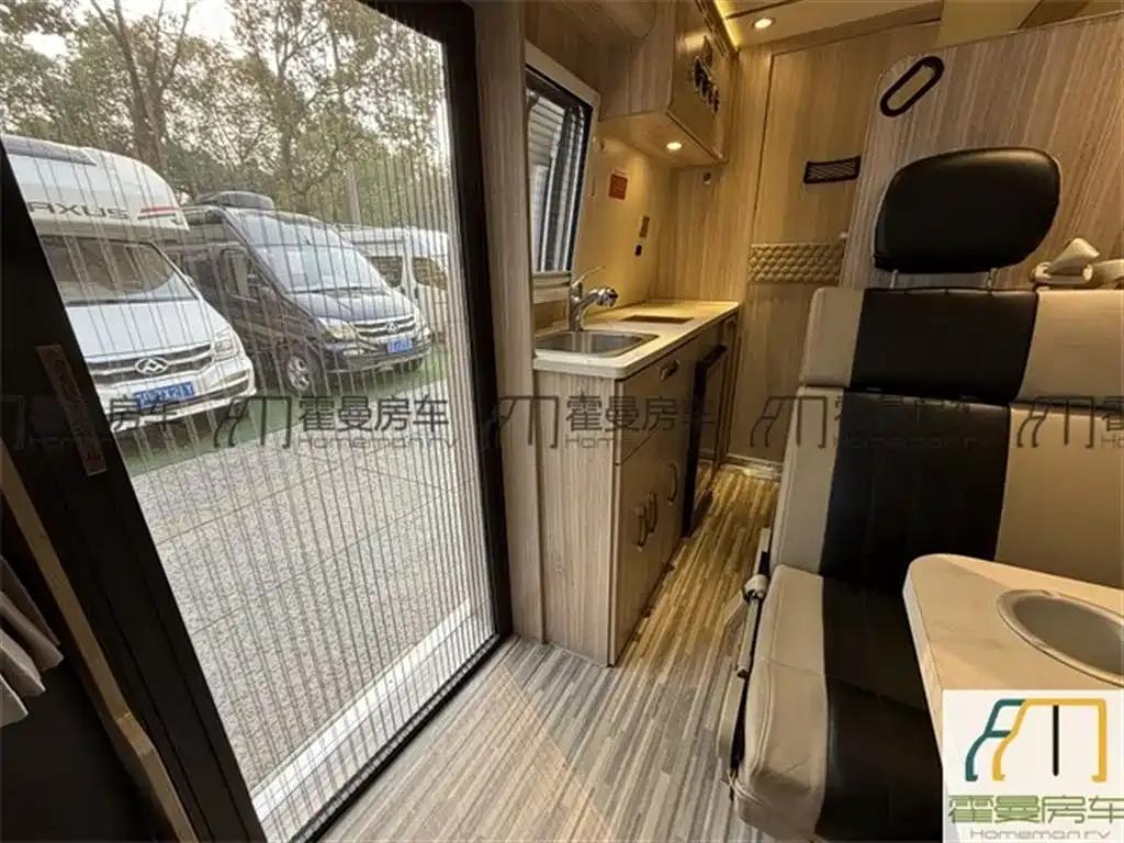 SAIC MAXUS V80B Motorhome 2020 Model 2.0T Diesel Version — миниатюра 11
