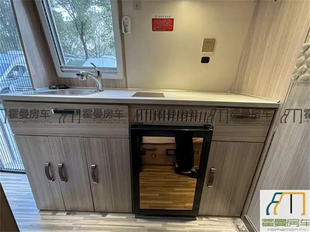 SAIC MAXUS V80B Motorhome 2020 Model 2.0T Diesel Version — миниатюра 12